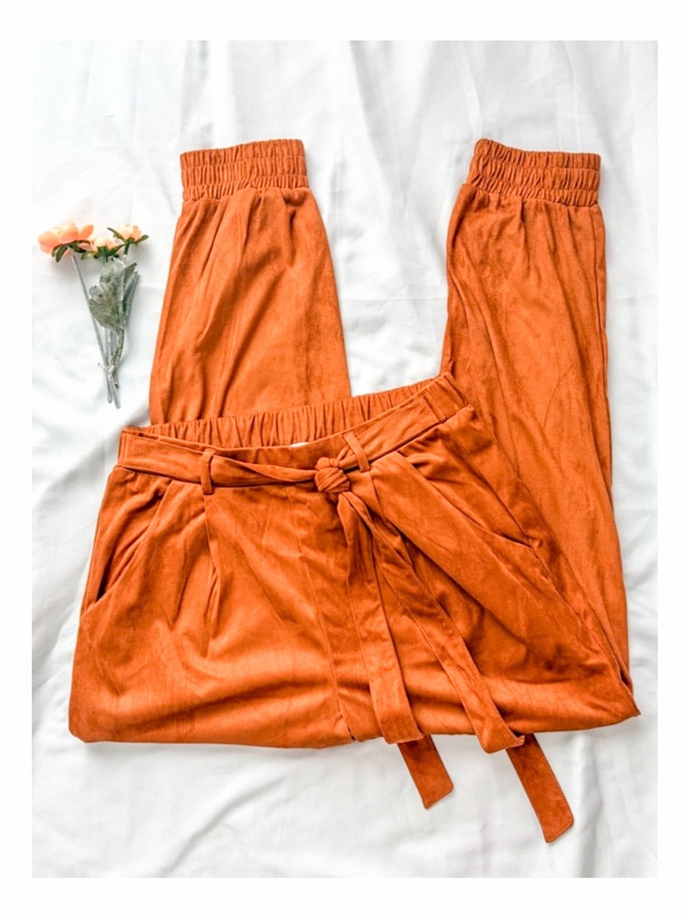 NWT Francesca’s Blue Rain Paper Bag Waist Joggers Rust Brown Size M Faux Suede